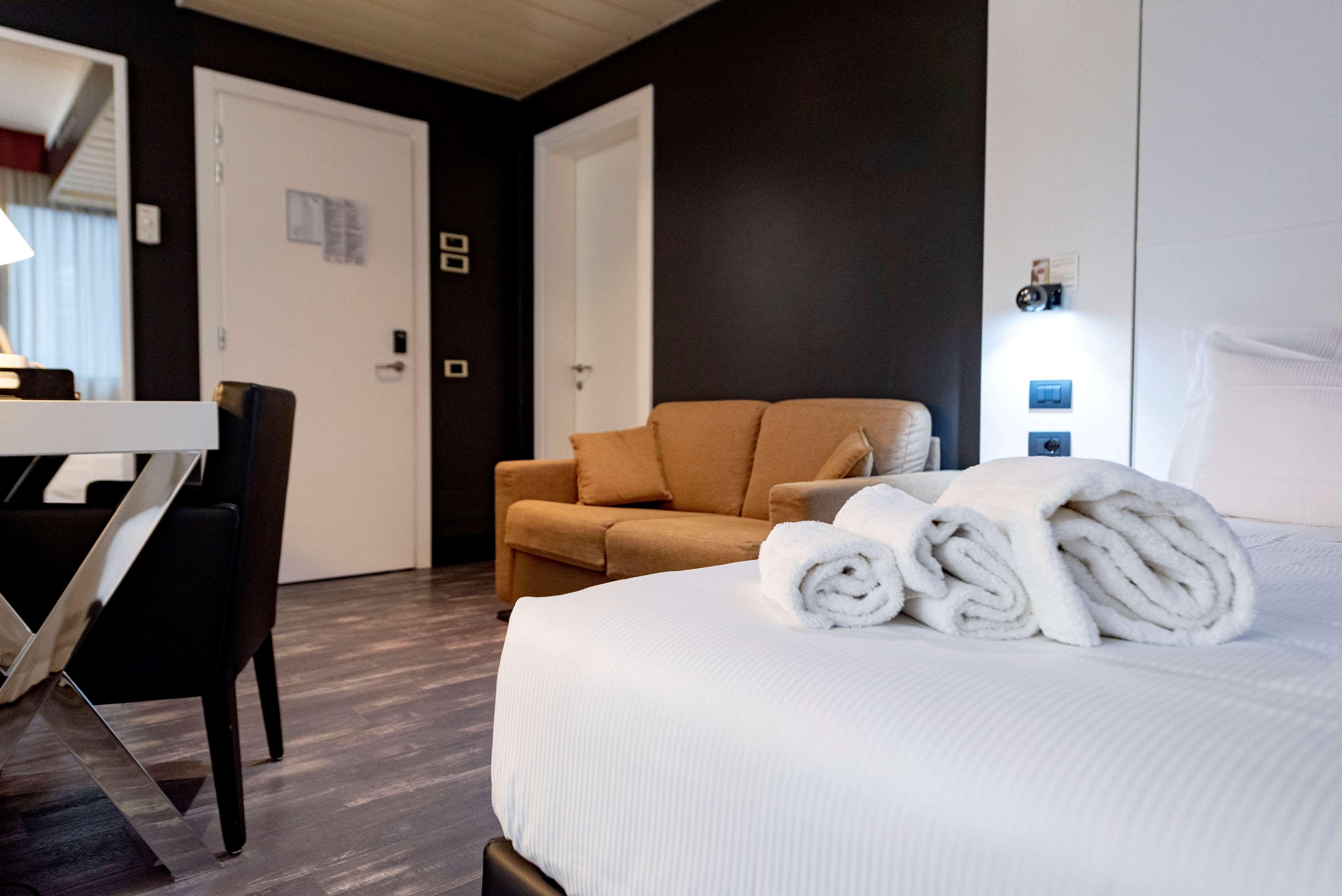 Best Western Hotel Quattrotorri Perugia Esterno foto